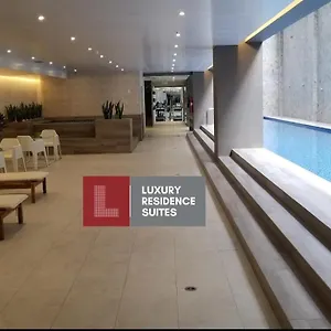 luxury-residence-suites.hotelsquito.com/